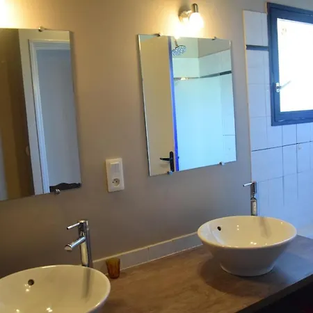 Villa Sur Grand Jardin Arbore Proche De La Plage سانت باليه سور مير