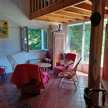 Villa Sur Grand Jardin Arbore Proche De La Plage *